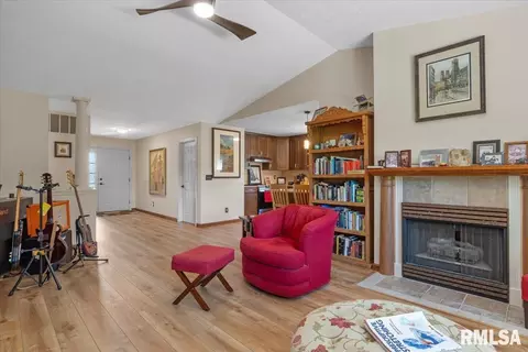 Other - 4124 Camomile Ln, Springfield, IL 62711 photo 2 of 12