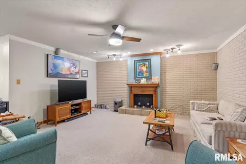 Living - 4124 Camomile Ln, Springfield, IL 62711 photo 1 of 2