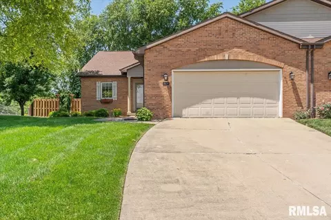 Exterior - 4124 Camomile Ln, Springfield, IL 62711 photo 2 of 8