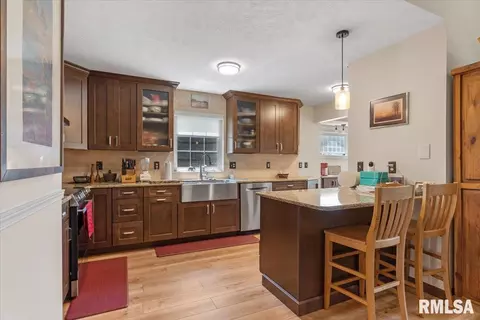 Kitchen - 4124 Camomile Ln, Springfield, IL 62711 photo 1 of 4