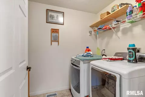Other - 4124 Camomile Ln, Springfield, IL 62711 photo 5 of 12