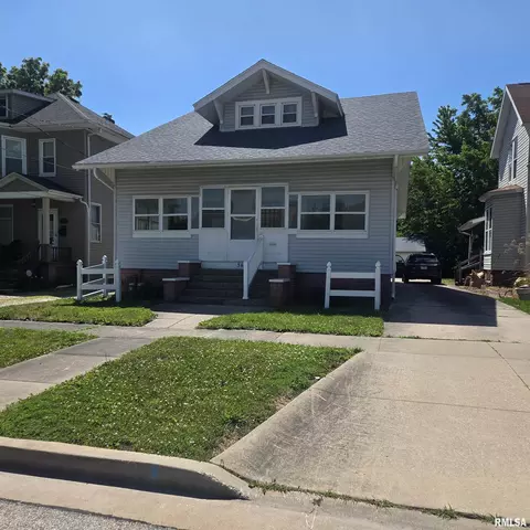 540 Lombard St, Galesburg, IL 61401