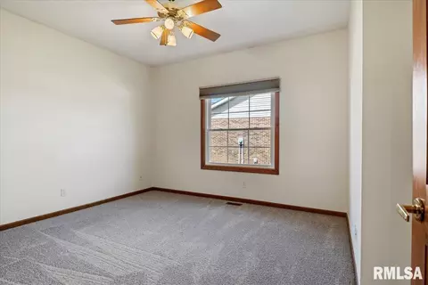 Bedroom - 5004 Eagle Rdg, Springfield, IL 62711 photo 4 of 6