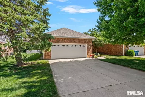 Exterior - 5004 Eagle Rdg, Springfield, IL 62711 photo 3 of 7