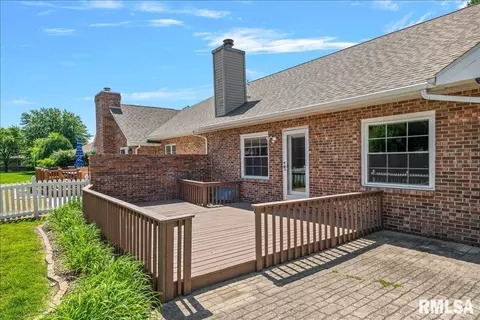 Exterior - 5004 Eagle Rdg, Springfield, IL 62711 photo 6 of 7