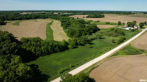 1500 Knox Rd 300 N Rd, Maquon, IL 61458