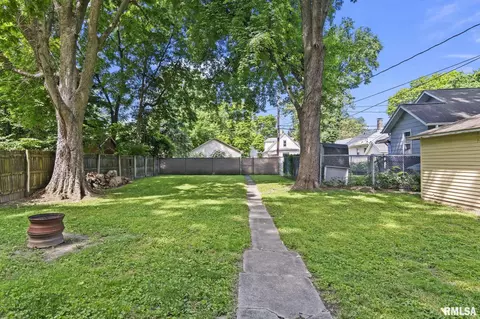 Exterior - 1225 N Franklin Ave, Springfield, IL 62702 photo 7 of 11