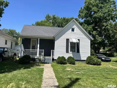 911 N Walnut St, Springfield, IL 62702