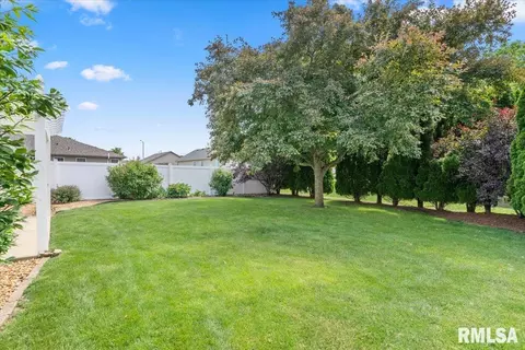 Exterior - 7109 Preston Dr, Springfield, IL 62711 photo 2 of 6