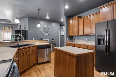 Kitchen - 512 E Spruce St, Chatham, IL 62629 photo 4 of 4