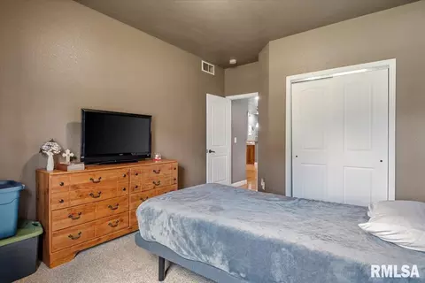 Bedroom - 512 E Spruce St, Chatham, IL 62629 photo 4 of 6