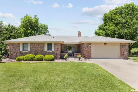 3311 N Tower Rd, Quincy, IL 62305