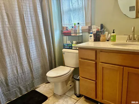 Bath - 612 Hackberry Rd, Chatham, IL 62629 photo 1 of 1