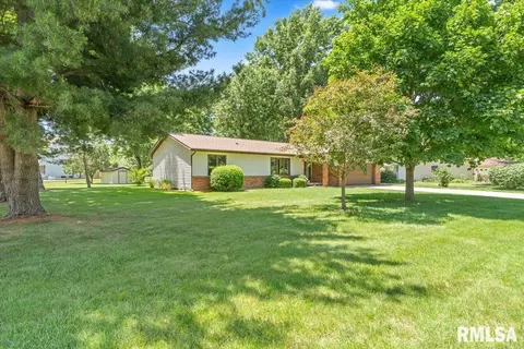 Exterior - 18 Macbride Rd, Springfield, IL 62712 photo 3 of 9