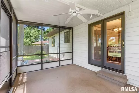 Exterior - 18 Macbride Rd, Springfield, IL 62712 photo 5 of 9