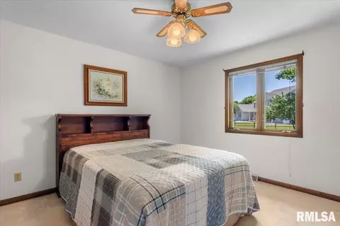 Bedroom - 18 Macbride Rd, Springfield, IL 62712 photo 1 of 5