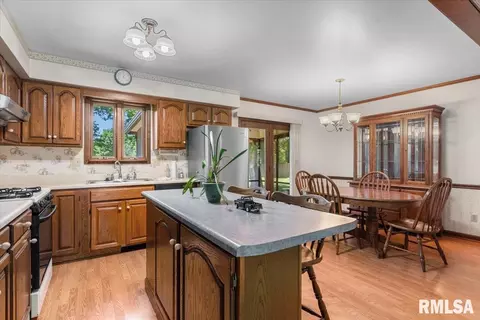Kitchen - 18 Macbride Rd, Springfield, IL 62712 photo 1 of 2