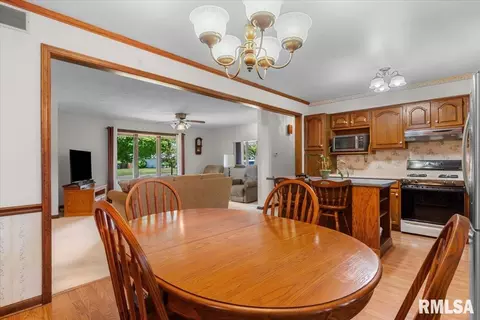 Dining - 18 Macbride Rd, Springfield, IL 62712 photo 1 of 1