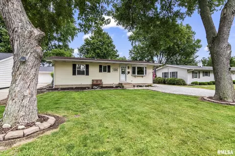 446 W Lake Shore Dr, Springfield, IL 62703