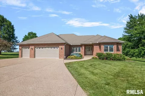 1582 Autumn Ridge Ct, Sherman, IL 62684