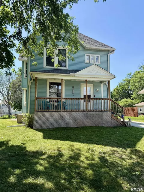 194 Olive St, Galesburg, IL 61401