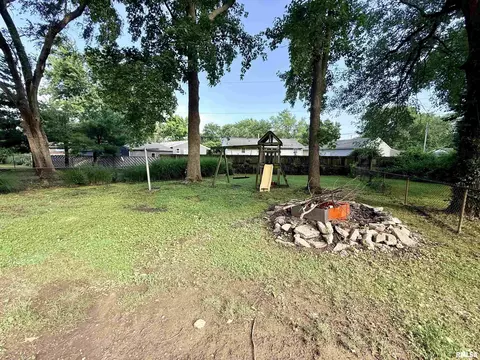 Exterior - 3230 Buckner St, Springfield, IL 62703 photo 5 of 5