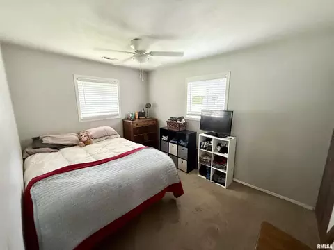 Bedroom - 3230 Buckner St, Springfield, IL 62703 photo 4 of 5