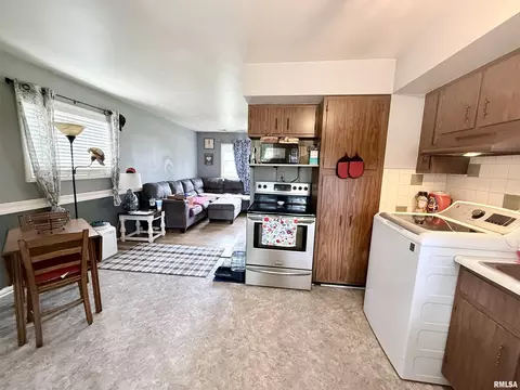 Other - 3230 Buckner St, Springfield, IL 62703 photo 2 of 3
