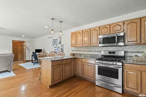 Kitchen - 6105 Farrier Pl, Springfield, IL 62712 photo 1 of 5
