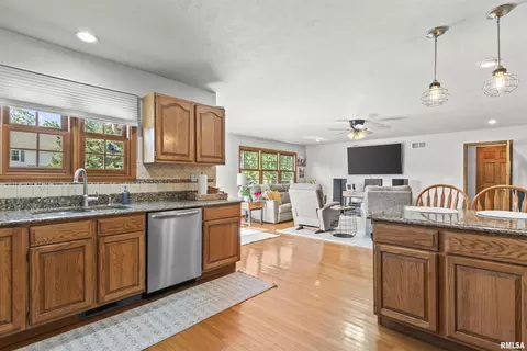 Kitchen - 6105 Farrier Pl, Springfield, IL 62712 photo 5 of 5