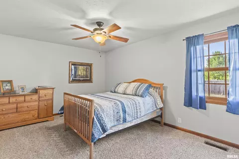 Bedroom - 6105 Farrier Pl, Springfield, IL 62712 photo 2 of 4