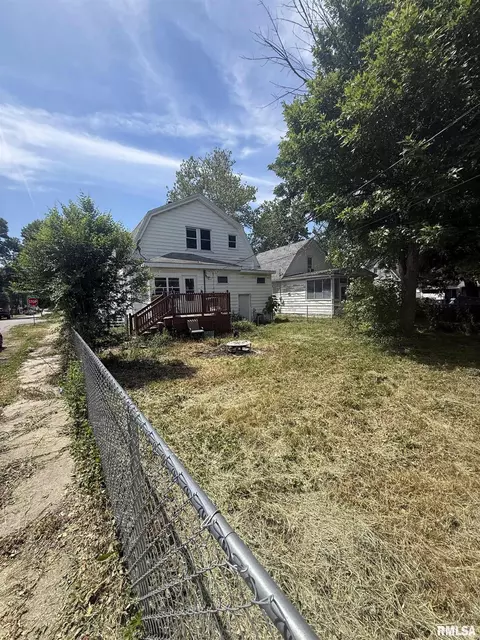 Exterior - 1800 N 9th St, Springfield, IL 62702 photo 5 of 5