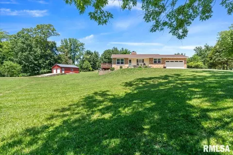 485 Pakey Rd, Springfield, IL 62712