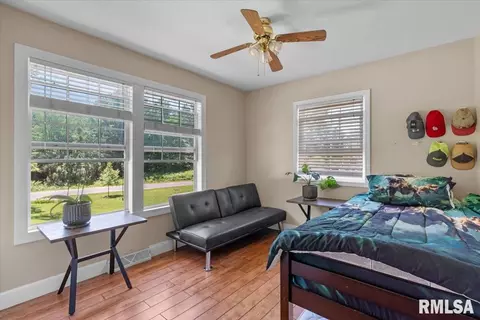 Bedroom - 485 Pakey Rd, Springfield, IL 62712 photo 1 of 4