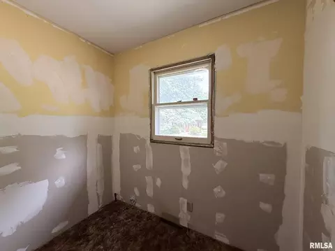 Bedroom - 219 E Willard St, Wataga, IL 61488 photo 6 of 6
