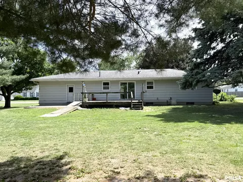 Exterior - 219 E Willard St, Wataga, IL 61488 photo 2 of 4