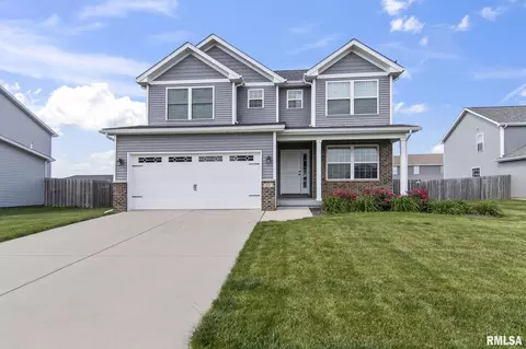 815 Kooper Dr, Chatham, IL 62629