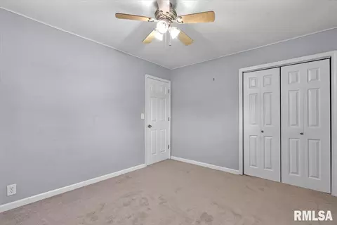 Bedroom - 26 Wind Cave Dr, Springfield, IL 62712 photo 5 of 7