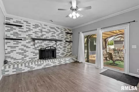 Living - 26 Wind Cave Dr, Springfield, IL 62712 photo 3 of 3