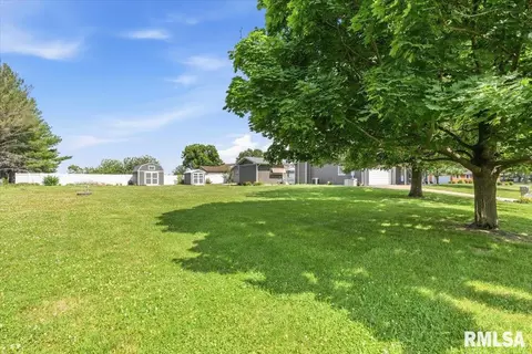 Exterior - 26 Wind Cave Dr, Springfield, IL 62712 photo 3 of 14