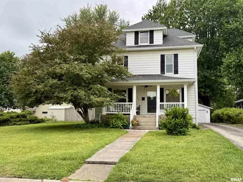 1902 N Broad St, Galesburg, IL 61401