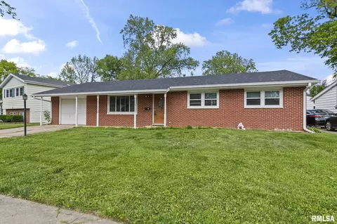 Exterior - 16 Delmar Dr, Springfield, IL 62703 photo 3 of 7