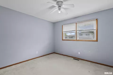 Bedroom - 16 Delmar Dr, Springfield, IL 62703 photo 4 of 9