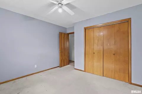 Bedroom - 16 Delmar Dr, Springfield, IL 62703 photo 6 of 9