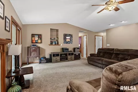 Other - 1216 Dani Ln, Springfield, IL 62712 photo 3 of 8