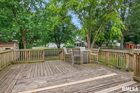 Exterior - 1216 Dani Ln, Springfield, IL 62712 photo 7 of 8