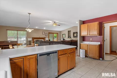 Kitchen - 1216 Dani Ln, Springfield, IL 62712 photo 4 of 4