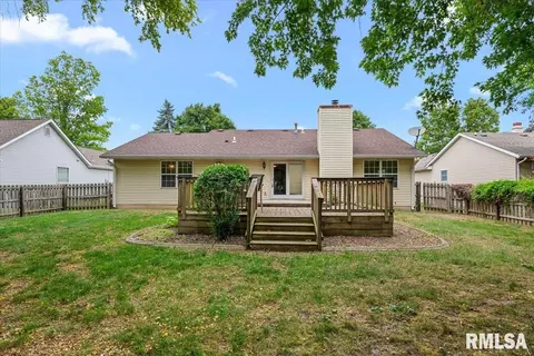 Exterior - 1216 Dani Ln, Springfield, IL 62712 photo 3 of 8