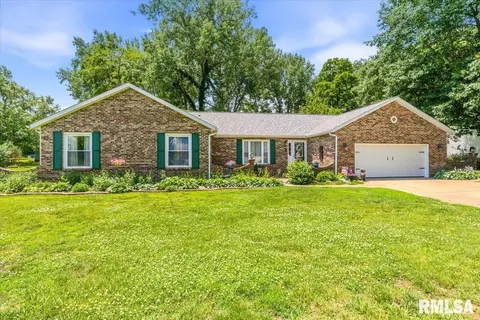 23751 Homestead Ln, Athens, IL 62613