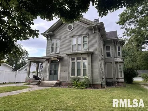 739 W State St, Jacksonville, IL 62650